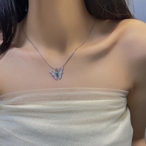 Symphony Butterfly Simple and Exquisite Versatile Women's Necklace